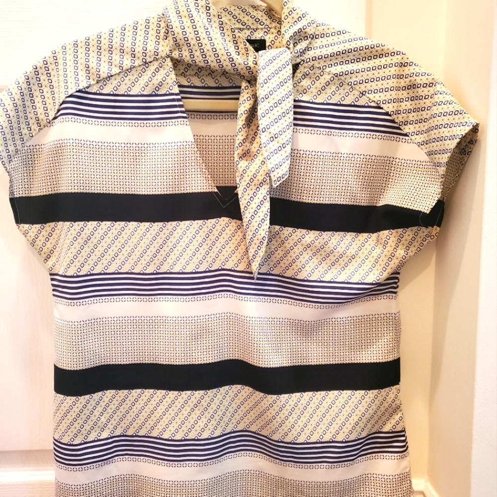 Patterned blouse